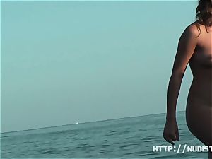 An good spy cam nude beach voyeur vid