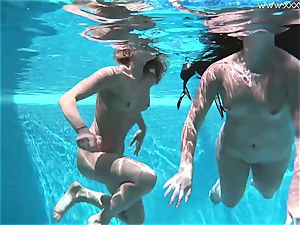 Jessica and Lindsay nude swimming in the pool
